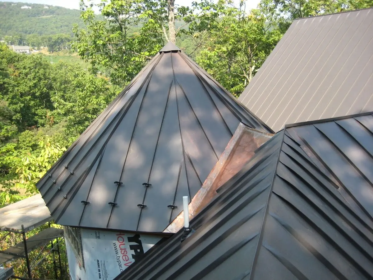 Professional Gutter Cleaning by Craftsman Roofing in Port Clinton
